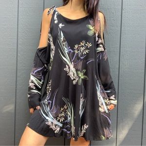 SOLD!!Free People cold shoulder floral dress Sz M
